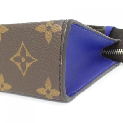 Túi đeo vai Louis Vuitton Monogram Macassar Gaston Wearable Wallet M12813 608589
