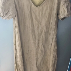 Đầm bầu xanh lá 