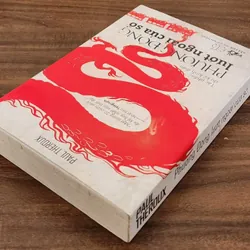 Tác phẩm văn học kinh điển: PHƯƠNG ĐÔNG LƯỚT NGOÀI CỬA SỔ (Paul Theroux) 720275