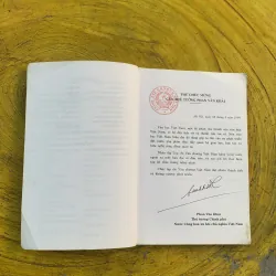 THE VIETNAM LITERATURE REVIEW  787171