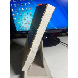 Đại Việt Quốc Thư-Tác giả: Nguyễn Duy Chính-NXB Văn Hoá Văn Nghệ 2016-Khổ sách: 16x24 cm Số trang: 408 trang 447271