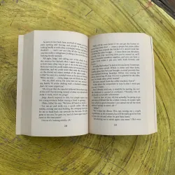 A NIGHT IN WITH GRACE KELLY - BY LUCY HOLLIDAY 799930