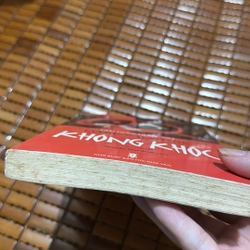 Không khóc - Lydie Salvayre 537247