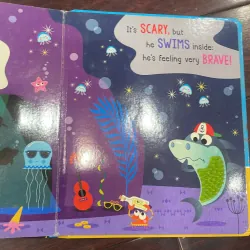 Ngoại văn tiếng anh trẻ em : NEVER TOUCH THE SHARKS - count the 5 snappy sharks  1028018