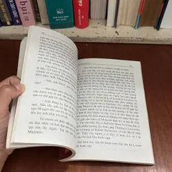 Tựa sách: Trở về từ cõi sáng - Nguyên Phong 414026