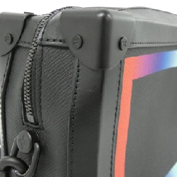 Túi đeo vai Louis Vuitton Taiga màu cầu vồng Soft Trunk M30341 - Hàng hiệu Chính hãng 801801