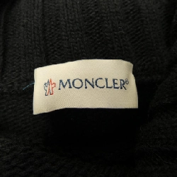 Áo khoác lông vũ MONCLER 640555
