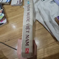 Non nước Việt Nam 
70k 781345