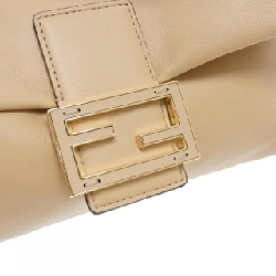 【Sản phẩm mới】Túi xách vai Fendi Mamma Baguette Medium 8BR833 AQ0D 609262