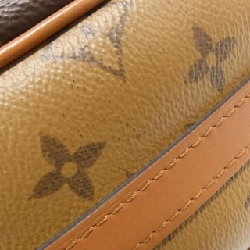 Túi xách vai Louis Vuitton Monogram Reverse Loop Hobo M46311 609533
