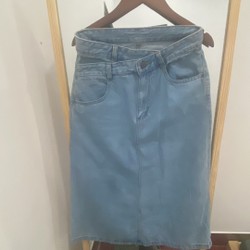 Váy Jean Gu size M(27-28)