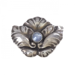 Brooch đá mặt trăng George Jensen