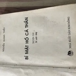 Nguyễn Quang Thiều - Bí mật hồ cá thần - tủ sách vàng, bìa cứng  795648