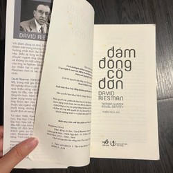 Đám Đông Cô Đơn - David Riseman 193412