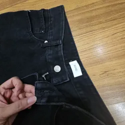 Quần jeans đen ống rộng 1031658