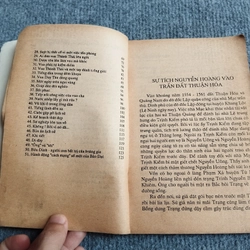 CHUYỆN CÁC ÔNG HOÀNG TRIỀU NGUYỄN 551725