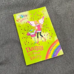 (Ngoại văn) Rainbow Magic - Book 67: Danni the Drum Fairy 