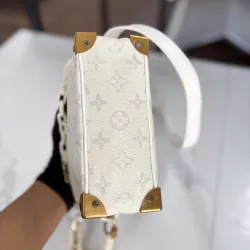 TÚI HỘP LV SOFT TRUNK MINI TRẮNG TINH KHÔI  976848