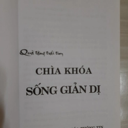 Chìa khóa sống giản dị  323685