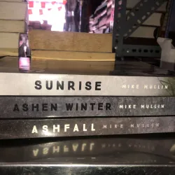 Ashfall - Mike Mullin 1030450