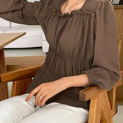 Áo cổ vuông tay dài tôn dáng 608248