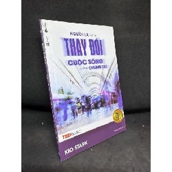 [Phiên Chợ Sách Cũ] Người Lạ Làm Thay Đổi Cuộc Sống Của Chúng Ta? - Tedbooks - Kio Stark, (Ố Nhẹ), 2017 1503