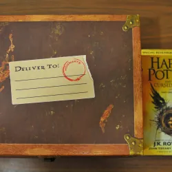 Rương sách Harry Potter Tặng kèm Tập 8 - Potter Hardcover Boxed Set Books 1-7 with Trunk 1013696