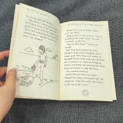 (Ngoại văn) Rainbow Magic - Book 5: Sky the Blue Fairy - by Daisy Meadows 1036334