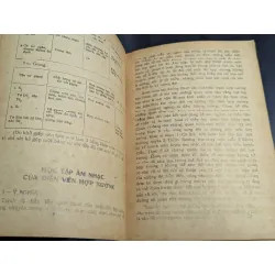 Chỉ huy và biểu diễn hợp xướng - Minh Cầm 592539