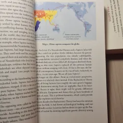 Yuval Noah Harari - Sapiens: A Brief History of Humankind (bản in màu) 933931