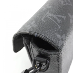 Túi đeo vai Louis Vuitton Monogram Eclipse Montsouris Wearable Wallet M83567 612778