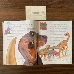 Sách ngoại văn I Wonder Why: Triceratops Had Horns, Used, Bìa mềm 756489