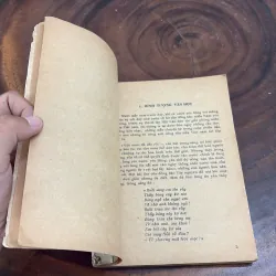 II Sưu Tầm: Thường Thức Lý Luận Văn Học - 1976 1008491