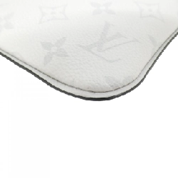 Túi đeo chéo Louis Vuitton Taiga Lama Flap Messenger M30411 611570