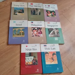 8 cuốn Đối thoại với các nền văn hóa 415231