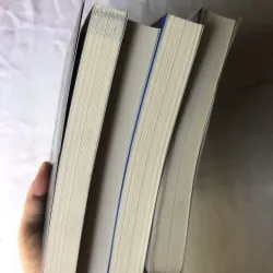 Sách của Freida McFadden: Bạn trai, Khu D, Sau cánh cửa khóa kín, Tù nhân 1002666