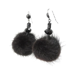 Bông tai nhung đen Louis Vuitton 626478