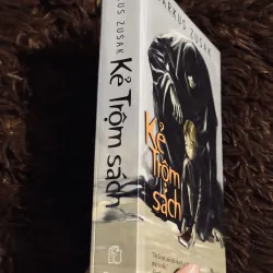 Kẻ trộm sách 780362