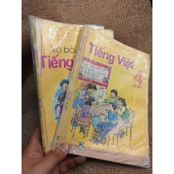 Combo Tiếng Việt và Vở bài tập Tiếng Việt 4 tập một 2014 mới 80% (Sách giáo khoa - giáo trình) HCM060526