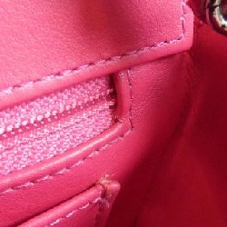 Túi xách chéo Chanel 69900 613251