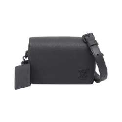 Túi đeo vai LV Aerogram Fastline Wearable Wallet M82085 của Louis Vuitton