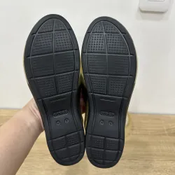Giày crocs 2hand size w6-36/37 độ mới cao hình chụp thật 989531