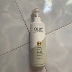 Dưỡng thể olay date 2027 dùng 2 lần do ko hợp da