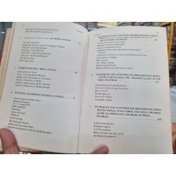 DEVELOPING A SUCCESSFUL ELEMENTARY SCHOOL MEDIA CENTER : INTRODUCING A COMPREHENSIVE THREE-PHASE PLAN FOR INCORPORATING A MEDIA CENTER INTO ANY SCHOOL 144110