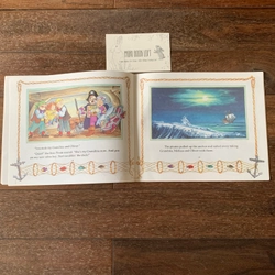 Sách tranh tiếng anh Grandma and the Pirates, Used, minh họa cổ điển, khổ ngang, lỏng gáy 478689