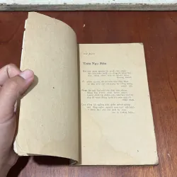 II Thơ: Đi Bên Mùa Thu - Nhiều Tác Giả - 1984 765055