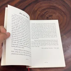 II Linh Miếu Bà Thuyền Và 500 Bộ Đèn Dầu Cổ Của Lê Công Anh Đức - 2020 995346