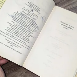 Jacqueline Woodson
- Brown Girl Dreaming (bìa cứng, bản thủ công siêu hiếm) 723298