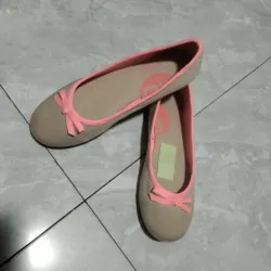 Em cần thanh lý giày  759348