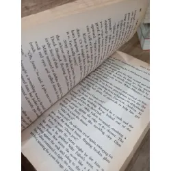 Dust to dust - Tami Hoag 704076